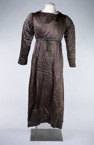 Gown, Dressing — circa 1820