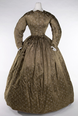 Dress — circa 1860-1865