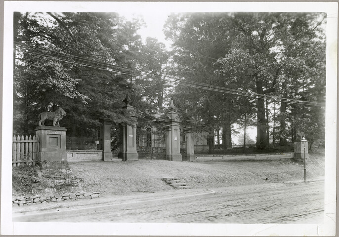 Guilford mansion gates — 1895