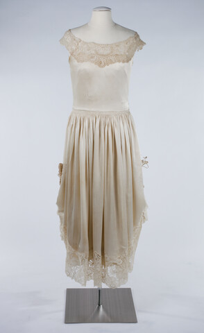 Dress — circa 1920s