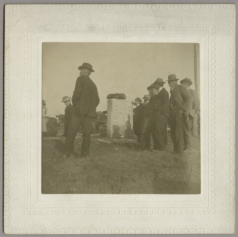 Monument unveiling at Caulk’s Field — 1902-10
