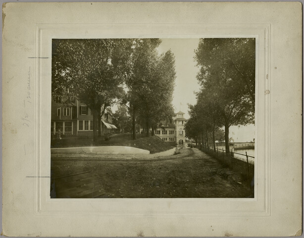 Road near Tolchester hotel — circa 1910