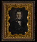 Daguerreotype portrait of an unidentified man.