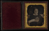Daguerreotype death portrait of an unidentified woman.