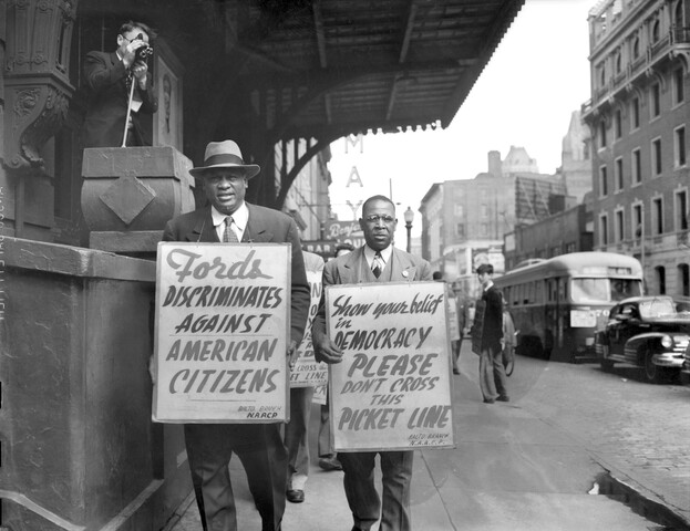 Paul Robeson and Dr. John E. T. Camper protesting Ford’s Theatre Jim Crow admission policy — 1948-03