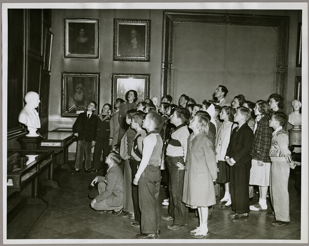 Students visiting the Maryland Historical Society — 1950