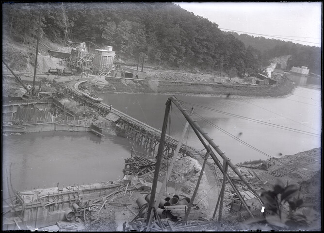 Construction of Loch Raven dam — 1912