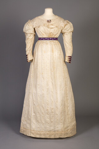 Dress — 1825-1828