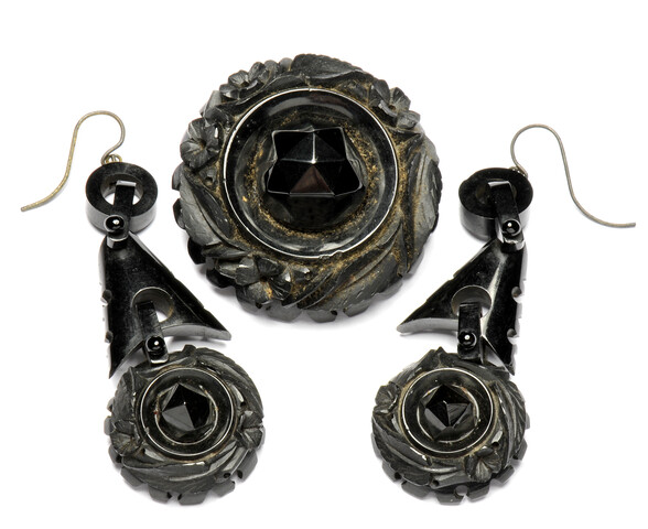 Set, Jewelry — circa 1870-1890