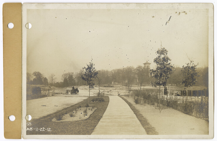 Planting in Greenway from center of east sidewalk on Greenway about 150 feet south of 39th Street — 1912-11-22