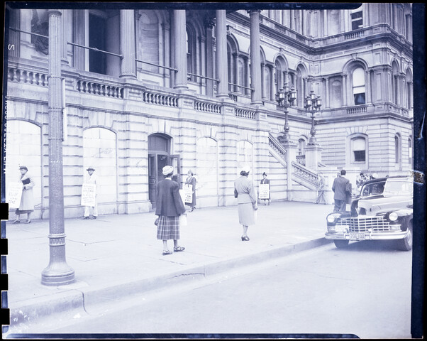 Picket line at City Hall — circa 1950-11
