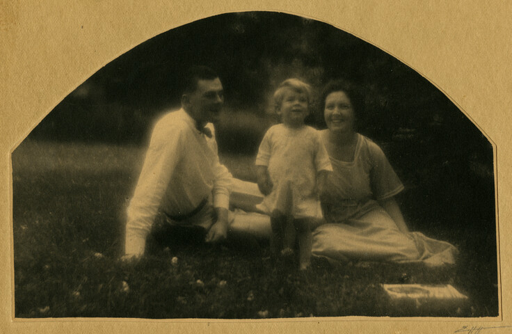 Wanzer family portrait — circa 1930