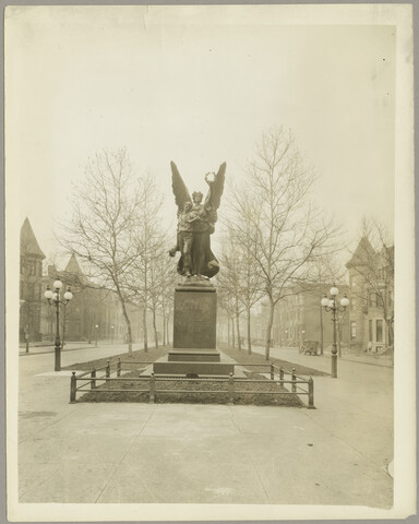 Confederate soldiers and sailors monument — circa 1925